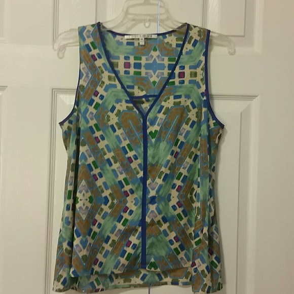 Multi colored tribal tank - Picture 4 of 8